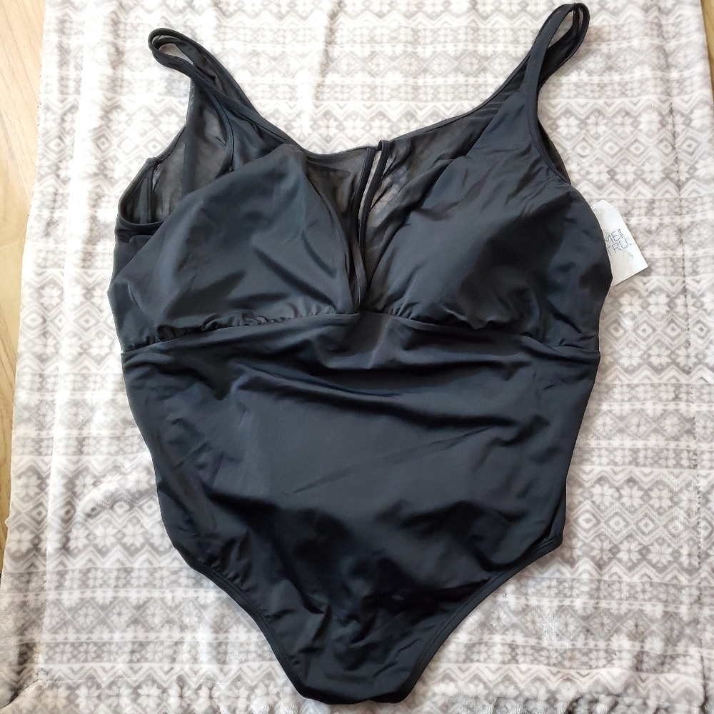 Plus size 1 piece